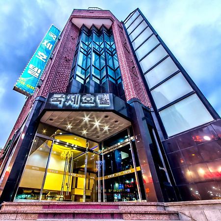 International Hotel Чеджудо Экстерьер фото