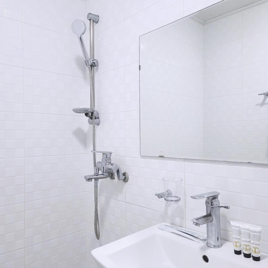 International Hotel Чеджудо Экстерьер фото