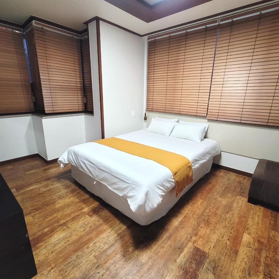 International Hotel Чеджудо Экстерьер фото
